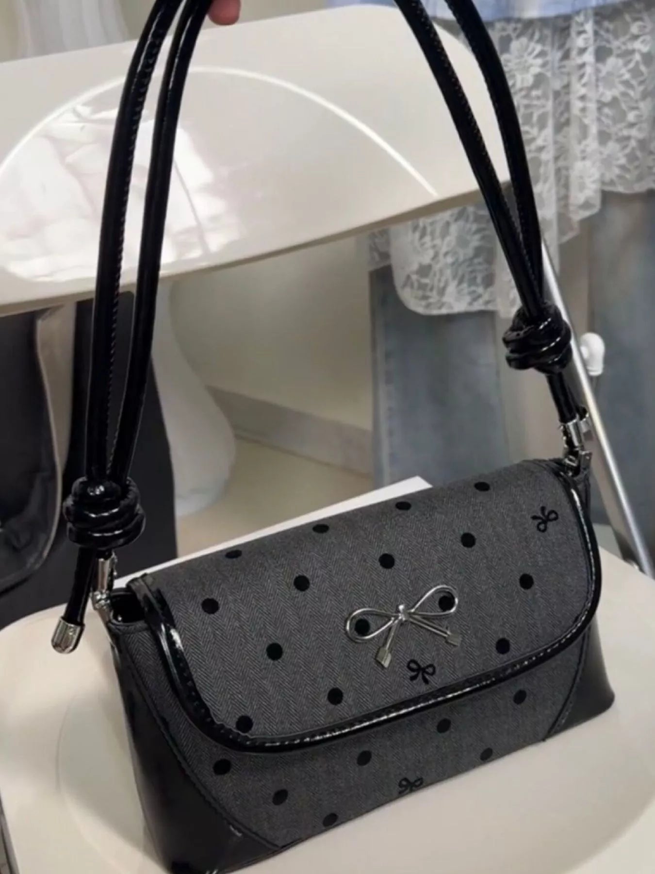 Bow Decor Flap Shoulder Bag