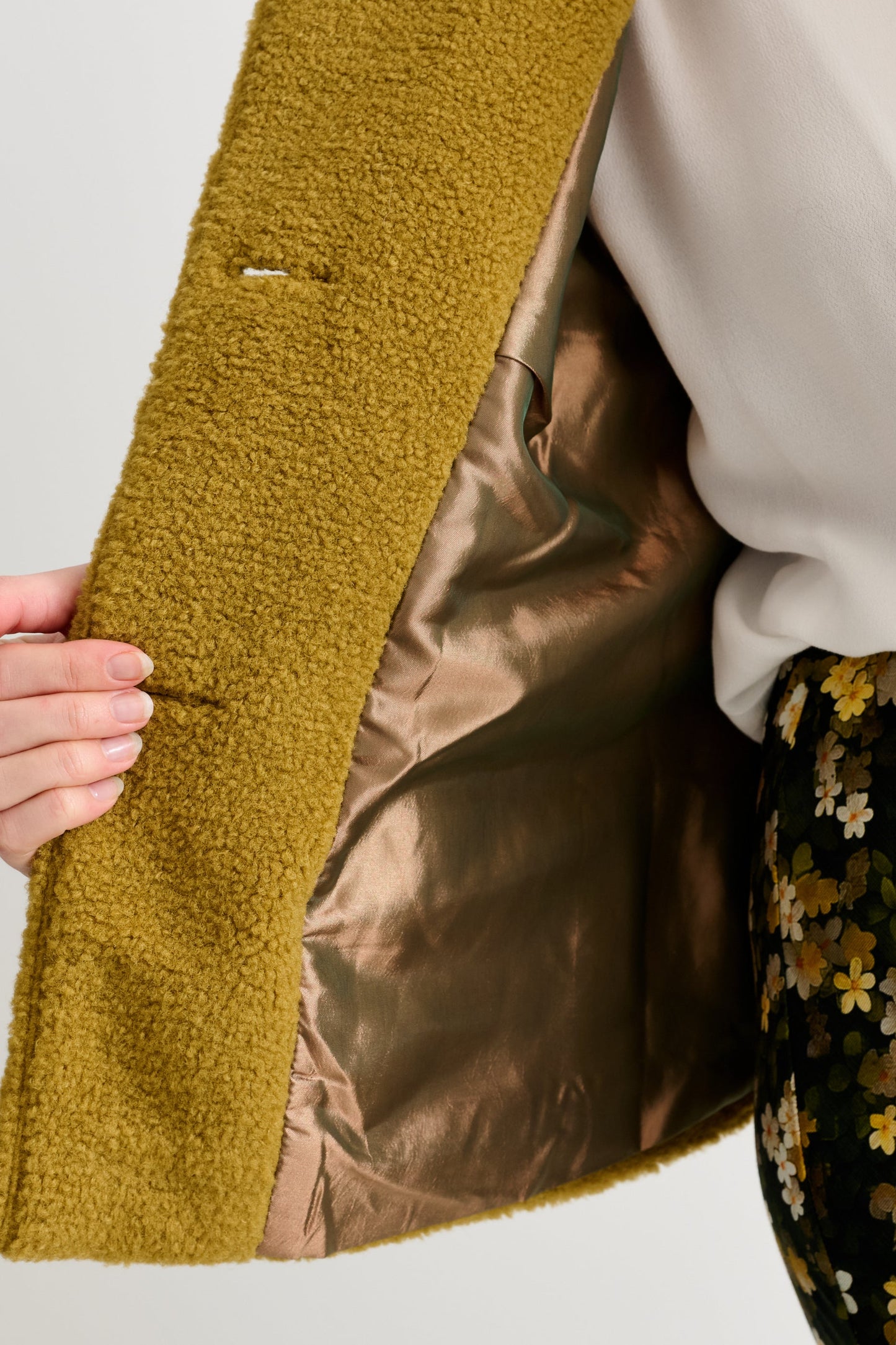 Apple Borg Faux Fur Collar Cropped Jacket – Mustard