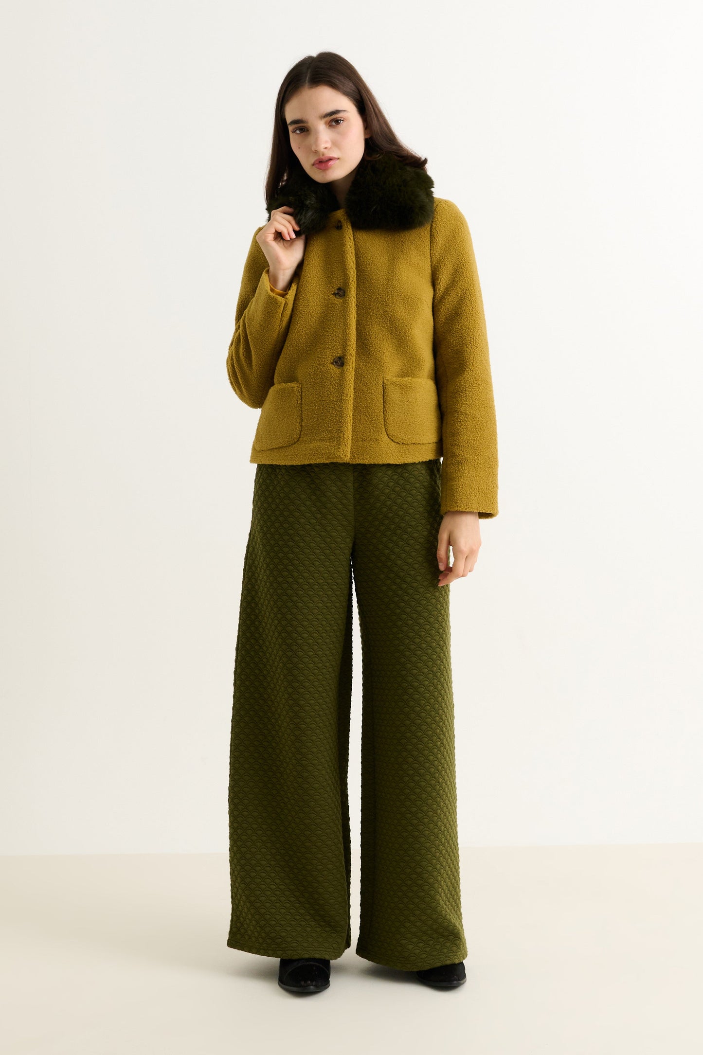Apple Borg Faux Fur Collar Cropped Jacket – Mustard
